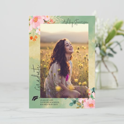 Bewn roze waterverf floraal botanisch afstuderen aankondiging (Staand voorkant)