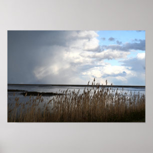bewolkt dag waterschap Poster
