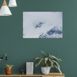 Bewolkte bergen poster