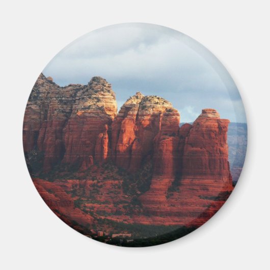 Bewolkte Coffee Pot Rock in Sedona Arizona Magneet (Voorkant)