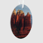 Bewolkte Coffee Pot Rock in Sedona Arizona Ornament (voorkant)