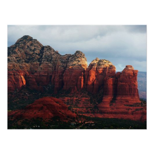 Bewolkte Coffee Pot Rock in Sedona Arizona Perfect Poster (Voorkant)