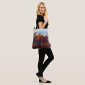 Bewolkte Coffee Pot Rock in Sedona Arizona Tote Bag (Op model)