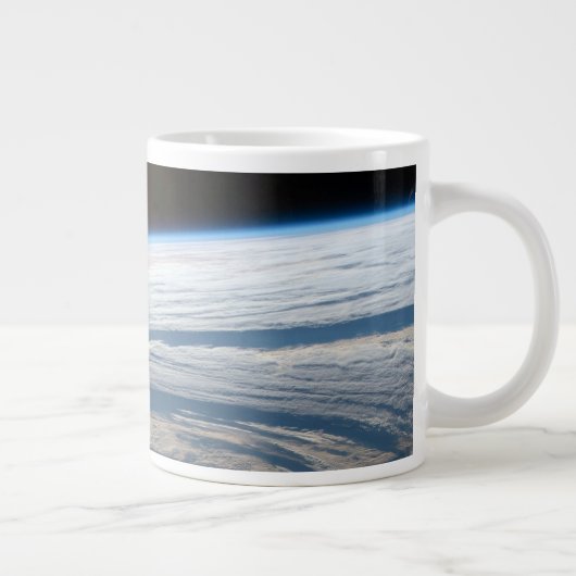 Bewolkte formaties in de Zuid-Indische Oceaan. Grote Koffiekop (Rechts)