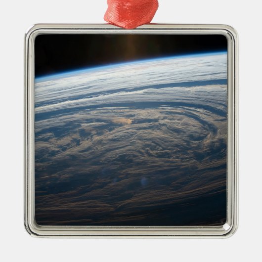 Bewolkte formaties in de Zuid-Indische Oceaan. Metalen Ornament (Voorkant)