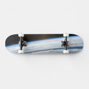 Bewolkte formaties in de Zuid-Indische Oceaan. Persoonlijk Skateboard