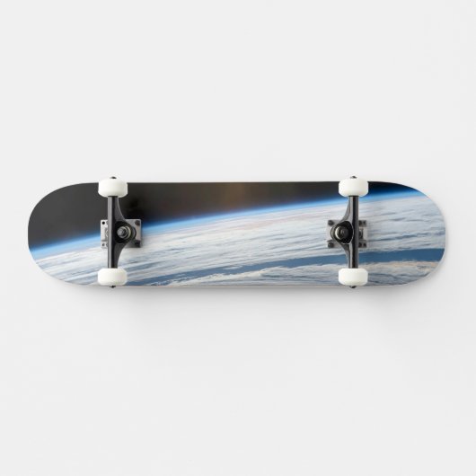 Bewolkte formaties in de Zuid-Indische Oceaan. Persoonlijk Skateboard (Horizontaal)