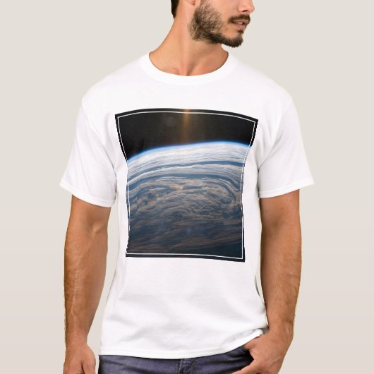 Bewolkte formaties in de Zuid-Indische Oceaan. T-shirt (Voorkant)