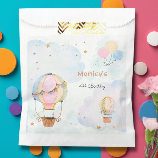 Bewolkte lucht hete luchtballonnen kinderen verjaa bedankzakje