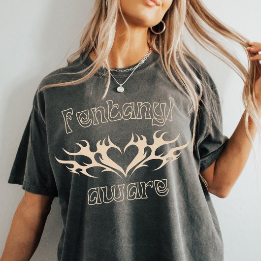 Bewust van fentanyl, schadebeperking, bewustzijn b t-shirt