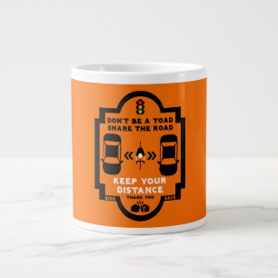 bewustzijn van verkeersveiligheid op de fiets grote koffiekop