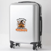 Bezem Gebroken Nu Ben Ik Voorman Halloween Pompoen Sticker (Koffer)