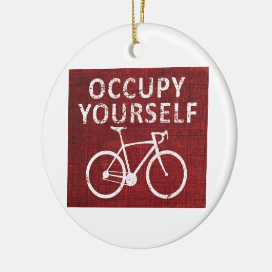 Bezet uzelf keramisch ornament (Links)