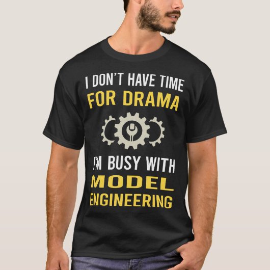 Bezig met het ontwerpen van een Model Engineering  T-shirt (Voorkant)