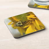 Bezige Bij op een Zonnebloem Bier Onderzetter (Linkerzijde)