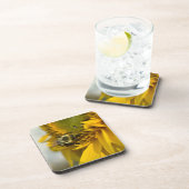 Bezige Bij op een Zonnebloem Bier Onderzetter (Rechterzijde)