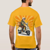 Bezorger op moderne scooter t-shirt (Achterkant)