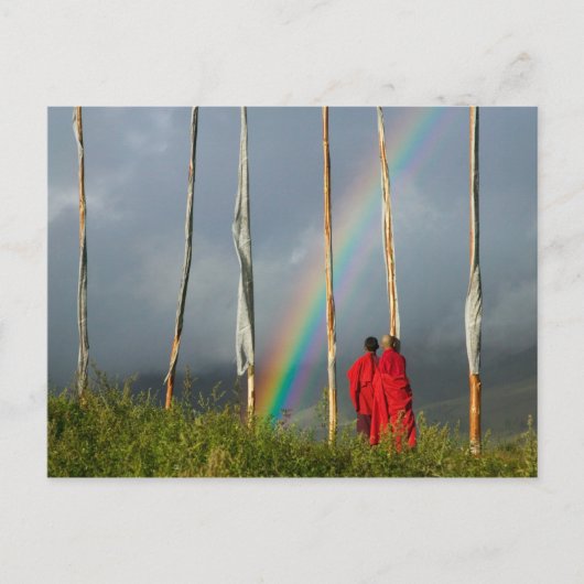 Bhutan, Gangtey village, Rainbow over two monks Briefkaart (Voorkant)