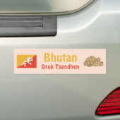 Bhutan Vlag + Landkaart Bumpersticker (Op auto)