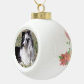 Bi Blue Merle Sheltie met Split Face Keramische Bal Ornament (Rechts)