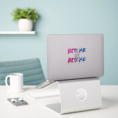 Bi Pride Bite Me Sticker (Laptop op bureau)
