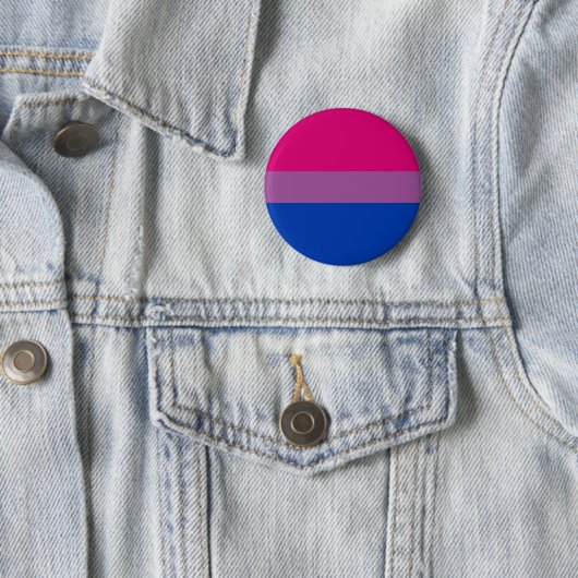 Bi Pride Flag Ronde Button 5,7 Cm (In situ)