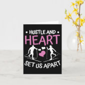 Biathlon Hustle And Heart Set Us Apart Langlaufen Kaart (Gele Bloem)