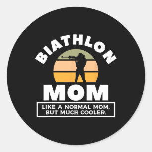 Biathlon mam als een normale mam, maar veel koeler ronde sticker