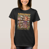 Bibliotheek met de Ultimate Escape Room T-Shirt (Voorkant)
