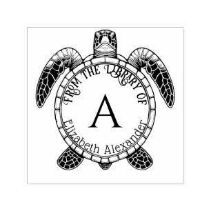 Bibliotheekboek met naam en initiaal in buikzicht  zelfinktende stempel