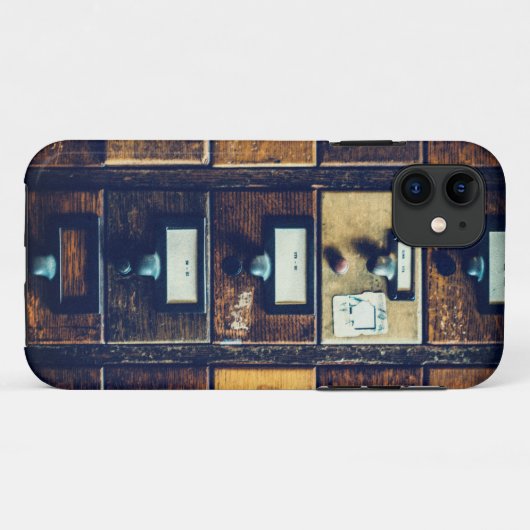 bibliotheekcataloguskast met bruin hout Case-Mate iPhone case (Achterkant (horizontaal))