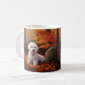 Bichon Frise in herfstbladeren Herfst Inspire Koffiemok (Voorkant links)