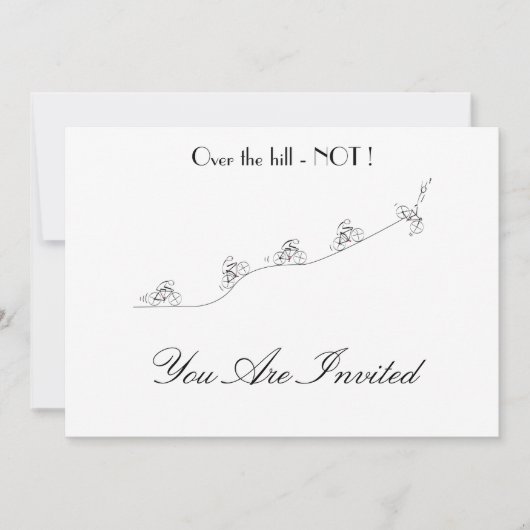 Bicyclist die over de op maat gemaakte heuvel gaat kaart (Voorkant)