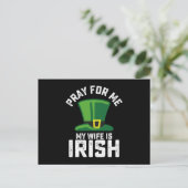 Bid voor mij, mijn vrouw is Iers St Patrick's Day Briefkaart (Staand voorkant)