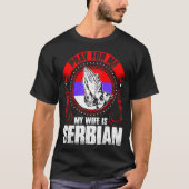 Bid voor mij mijn vrouw is Servisch grappig T-shirt (Voorkant)