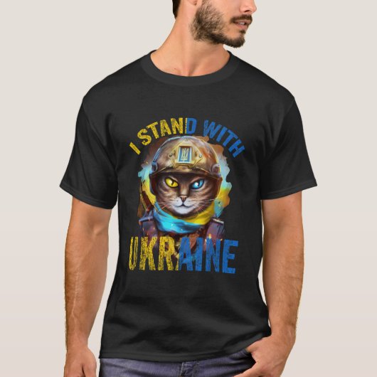 Bid voor steun Oekraïense kat soldaat Sta met  T-shirt (Voorkant)