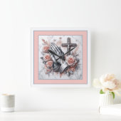 Bidden Handen, Kruisbeeld en Rozen Vierkante Klok (Huis)