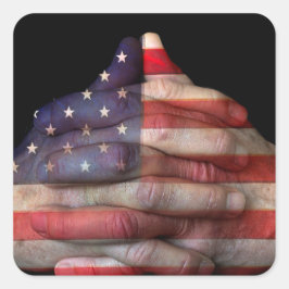 Bidden handen met Amerikaanse vlag Vierkante Sticker