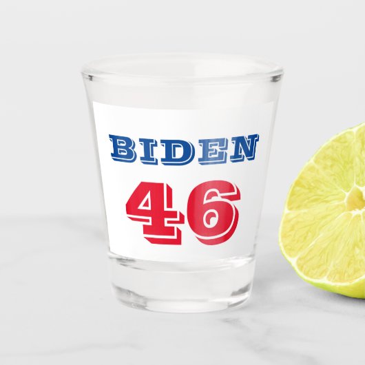 Biden 46 Collegiate Style Shot Glas (Voorkant)