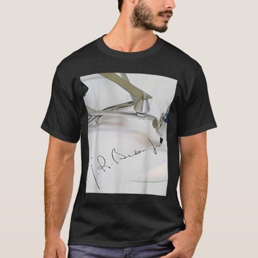 Biden Autopen Handtekening Grappig T-shirt (Voorkant)