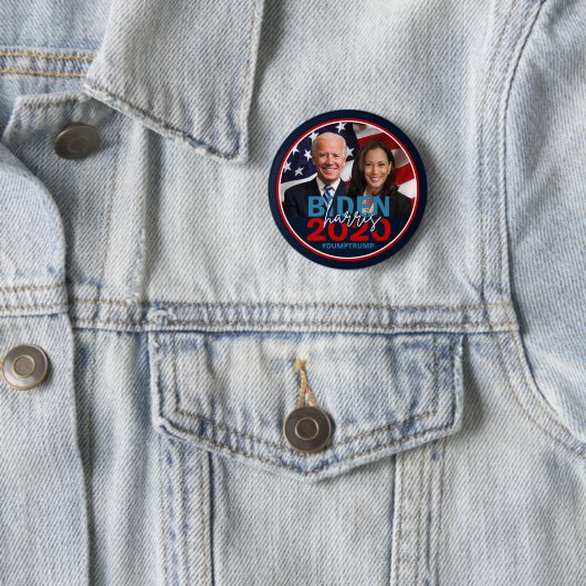 Biden Harris 2020 Cool Collectible Button Buttonne (In situ)