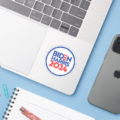 Biden Harris 2024 Sticker (Laptop met iPhone)