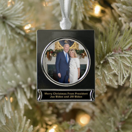 Biden State of the Christmas Union Verzilverd Banner Ornament (Boom)