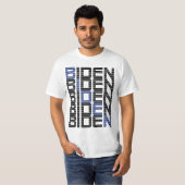 BIDEN-tekststapels T-shirt (Voorkant volledig)