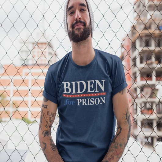 BIDEN VOOR PRISON | Anti Joe Biden T-Shirt