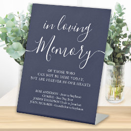 Bieden van herdenkingsblauw met geheugen reclamebord met voetstuk