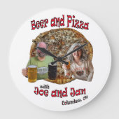 Bier en pizza met Joe en Jan - Muurklok Grote Klok (Voorkant)