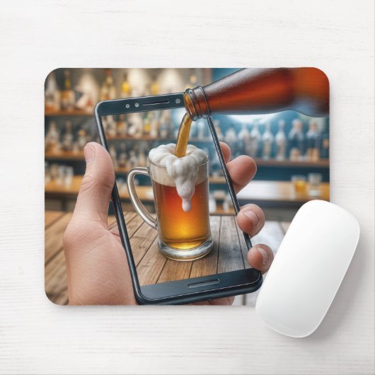 Bier in de smartphone muismat (Met muis)