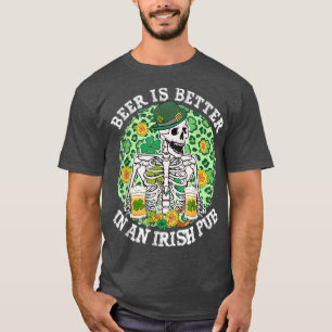 Bier is beter in een Ierse pub sint-Patrick's Day T-shirt