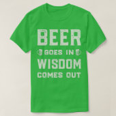 Bier komt uit grappige T T-shirt (Design voorkant)